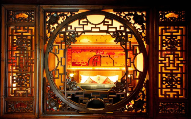 Lijiang Golden Path Hospitality