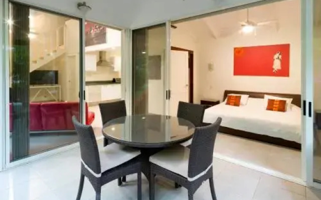Tamarindo Penthouse by RedAwning