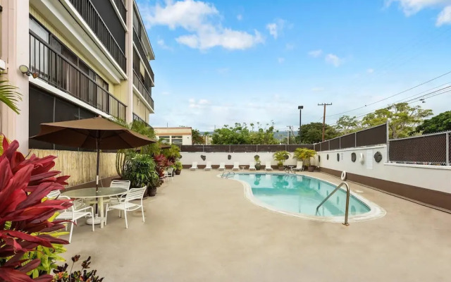 Kona Plaza#220