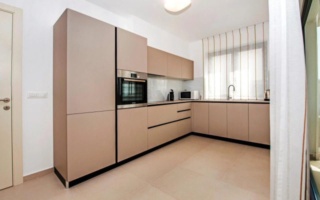 Sunset Luxury Apartment