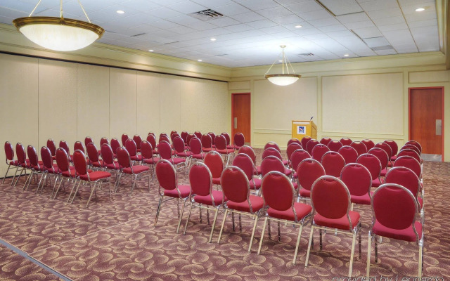 TownePlace Suites by Marriott Oshawa