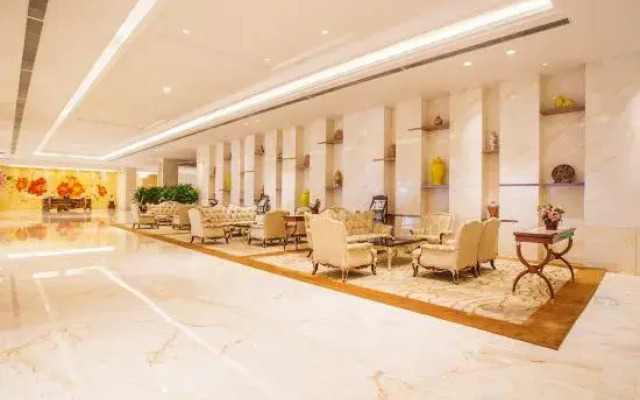 Sanfangxiang Jinling Hotel