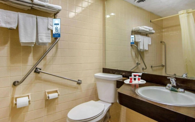 Travelodge by Wyndham Forsyth