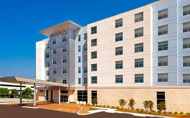 Hyatt House Tampa Airport/Westshore