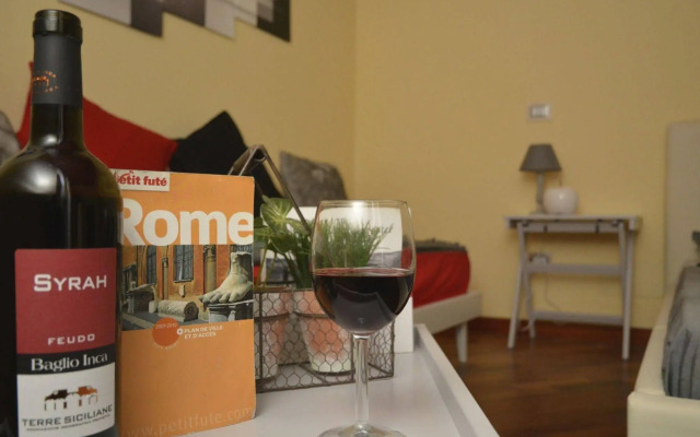 House & The City - Colosseo Apartments