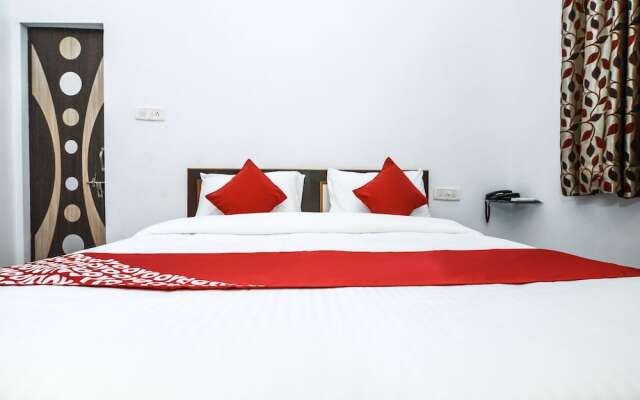 OYO 15243 Hotel Gulab Resort