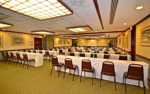 Best Western The Plaza Hotel Honolulu Airport
