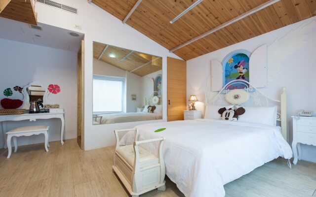 Liz Hotel