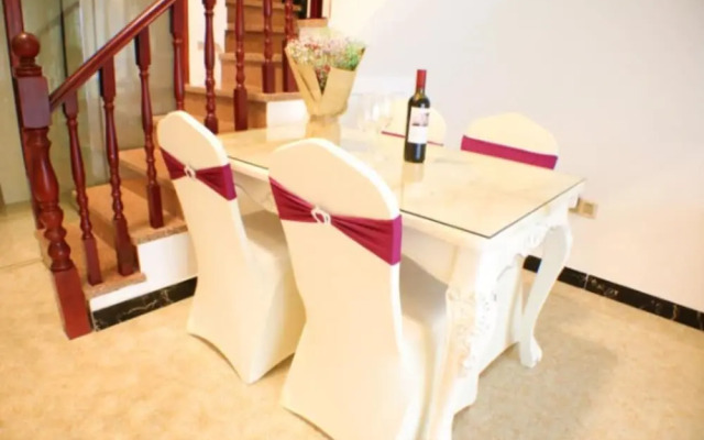 Wanlong Apartment Xiangxue Branch