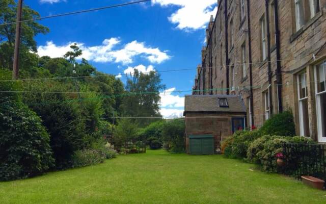 1 Bedroom Apartment In Morningside