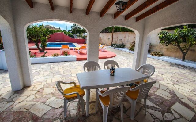 Tere - holiday home with private swimming pool in Calpe