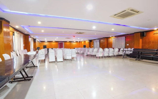 Fabhotel Millennium Suites