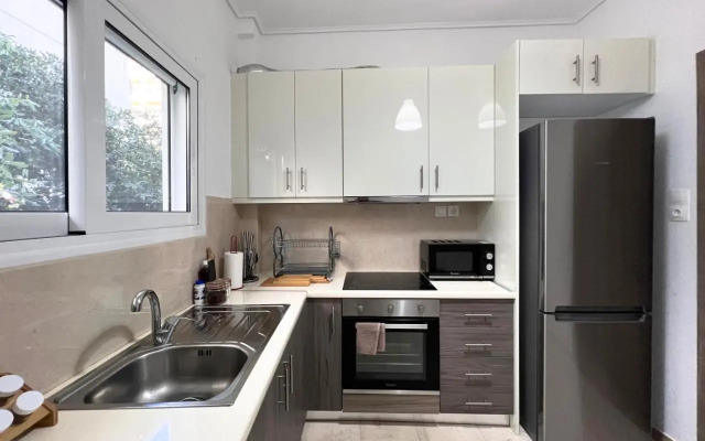 Key Biscayne Elegant 77sqm Apt in Paleo Faliro