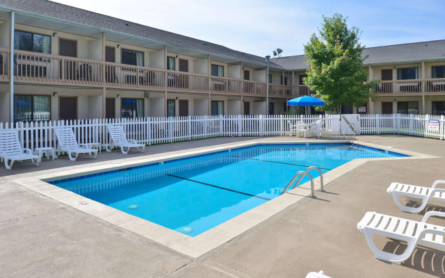 Americas Best Value Inn Canton, NC