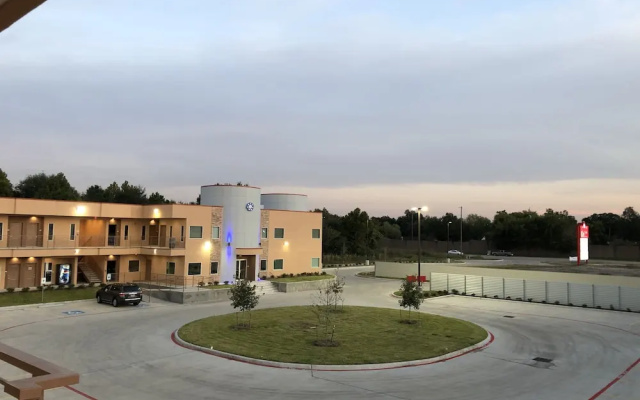 Crystal Inn