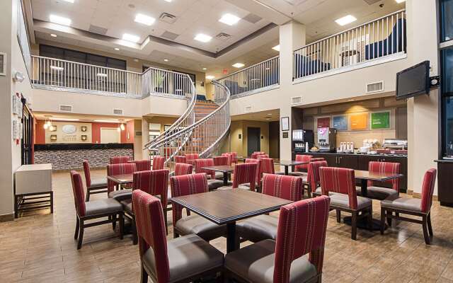 Comfort Suites Beachside