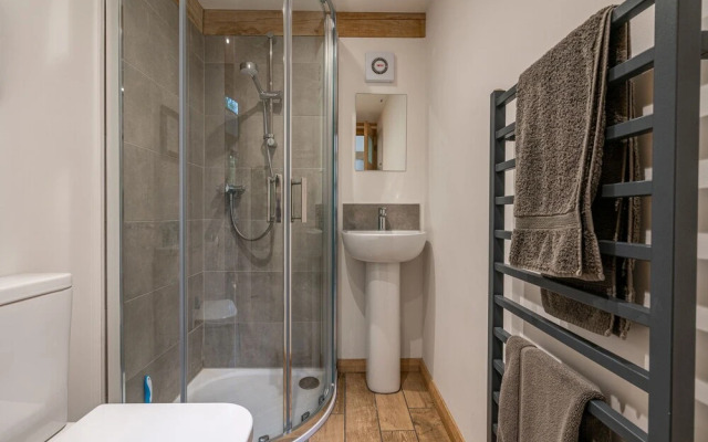 Badgers Rest With hot tub Option - see Extras