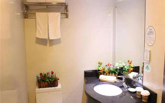 Greentree Inn Shanghai Caoan Road Textile Express Hotel