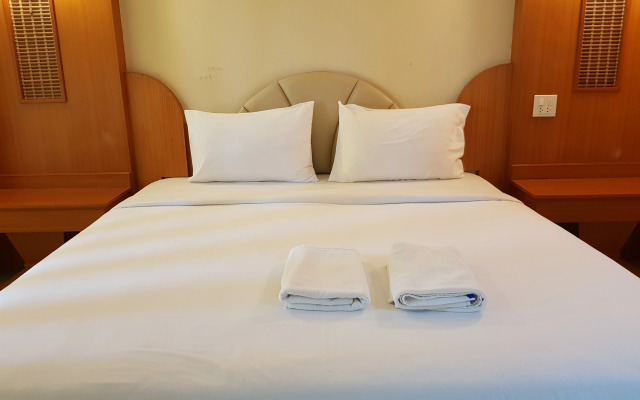 PoonSook Resident Hotel