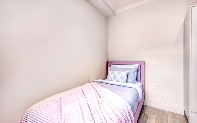 Marble Arch Suite 3-hosted by Sweetstay