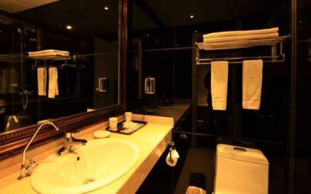Luoyang Babylon Hotel