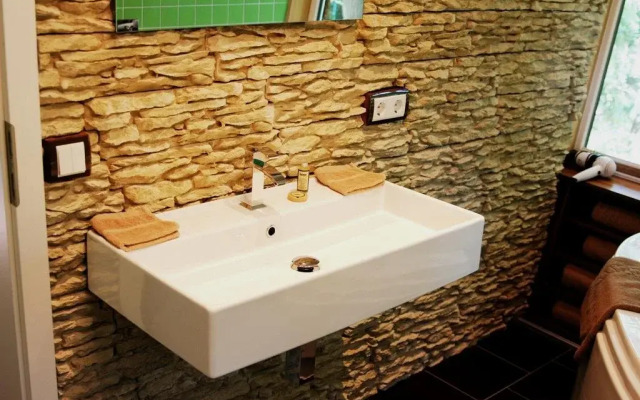 Tree Inn - Das Baumhaushotel