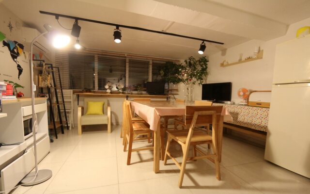 Hongdae Nanu Guesthouse Kpop