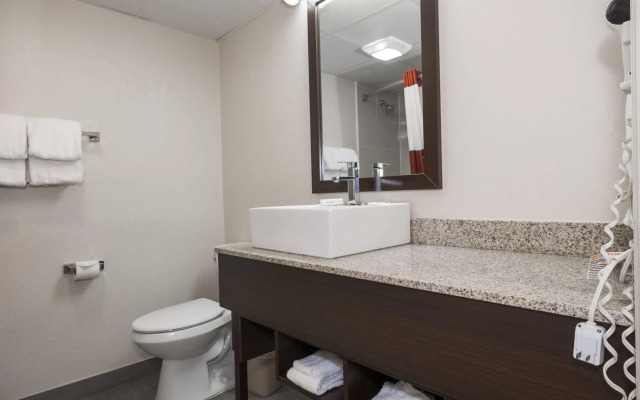 Red Roof PLUS+ Poughkeepsie