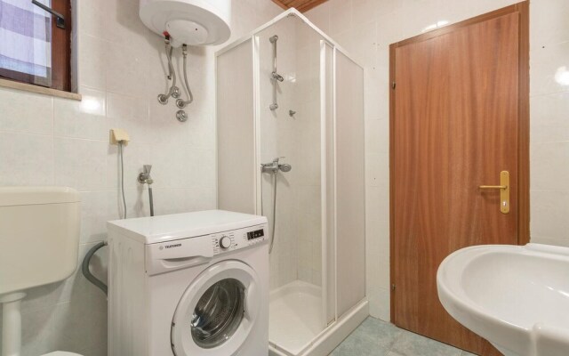 Stunning Home in Fazana With Wifi and 3 Bedrooms