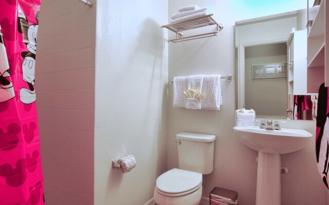 Compass Bay- 4 Bedroom Townhome- 1950CY