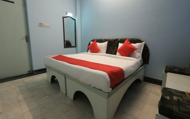 OYO 12019 Hotel Anuja