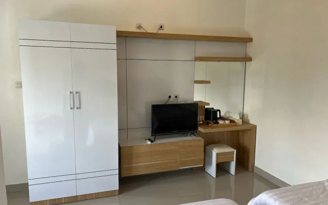 Backyard Guest House