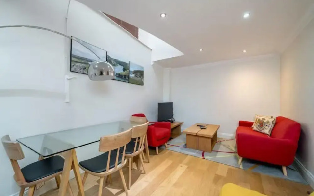 Great flat near St Pauls Cathedral