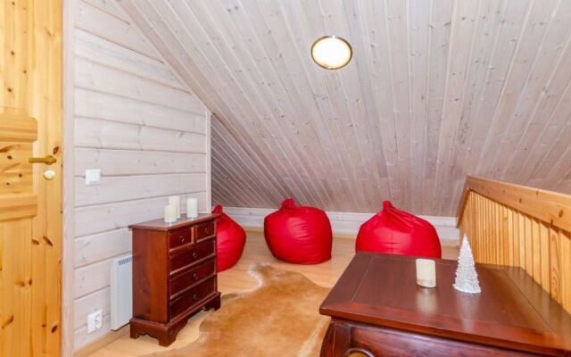 Holiday Home Kolinpilvi