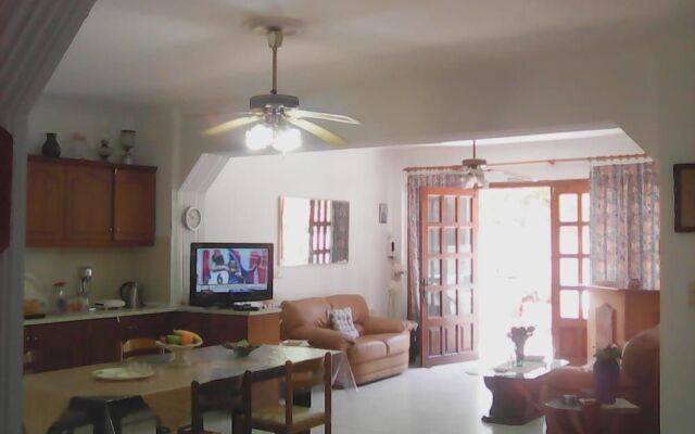 Annita Studios