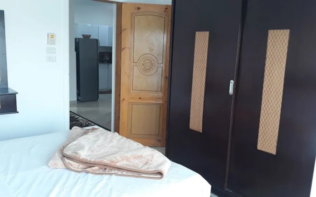 Hofni Palace Nile Niew