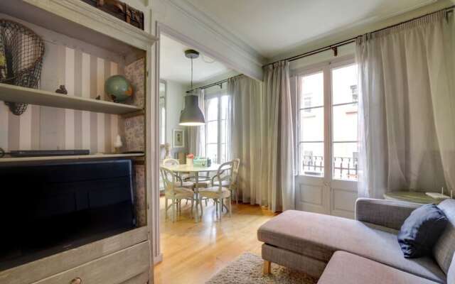 Lovely 3 Bed Apartment In Gracia