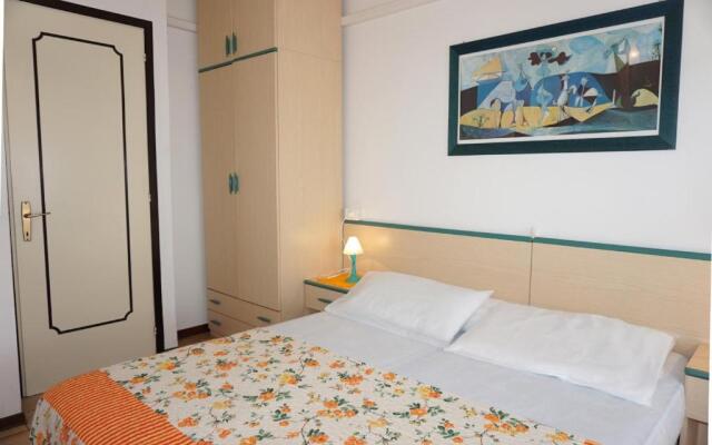 Flat With Excellent Location