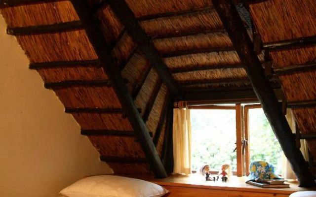 Moontide Guest Lodge