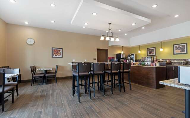 Best Western Plus Moosomin Hotel