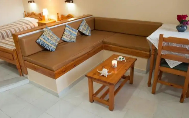 Effies Apartments