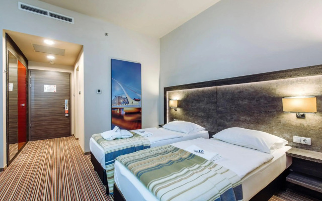 ETO Park Hotel Business & Stadium