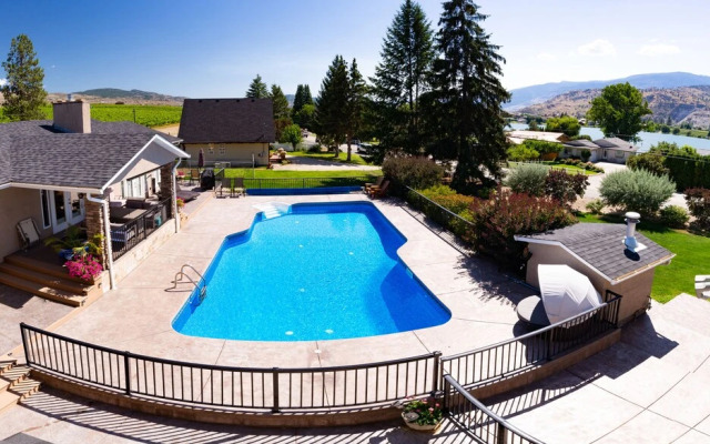 Uncorked Bed & Breakfast