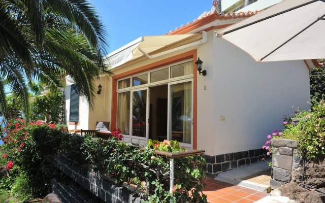 Bungalow With one Bedroom in Sâo Martinho, Funchal, With Wonderful sea View, Enclosed Garden and Wifi