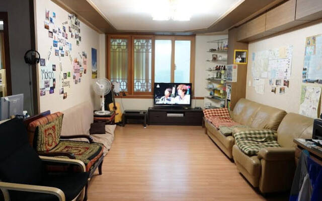 Namdo Hostel