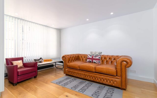 Spacious 2BR in West Kensington by GuestReady
