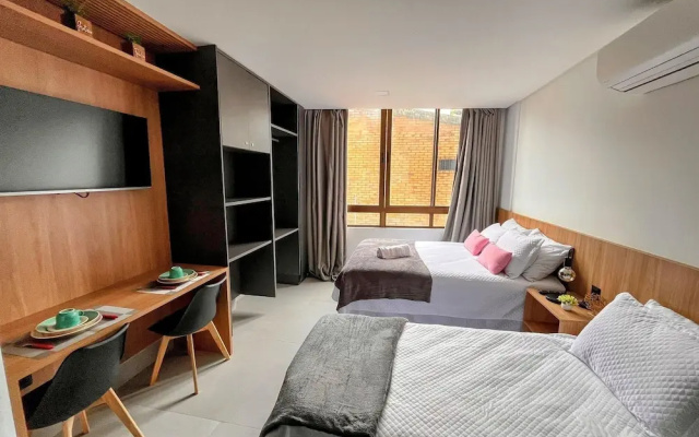 Studios Get Sense - by Living