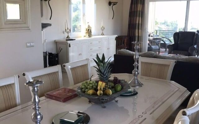 Boutique Guest Rooms