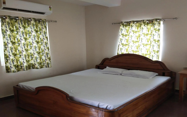 SPOT ON Senapati Inn Khandagiri