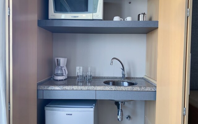Flat With Services and Pool - Barra